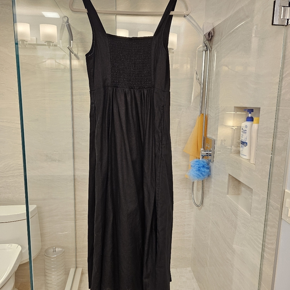 OLD NAVY - Fit & Flare Sleeveless Linen-Blend Midi Dress - Black, Size Small - Picture 4 of 7